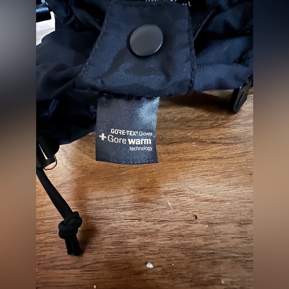 Burton
Women's
XL
Black
Gortex
Mittens - Picture 4 of 12